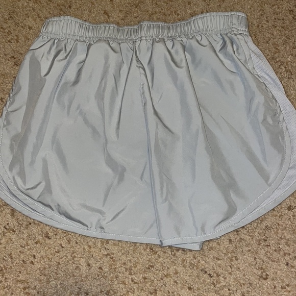 Nike DRI-FIT gray shorts! - Picture 4 of 4